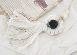 Praying Tassel White